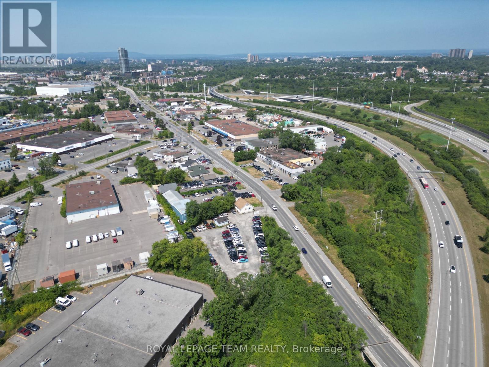 Photo 8 of 1506 Cyrville Road, Ottawa ON