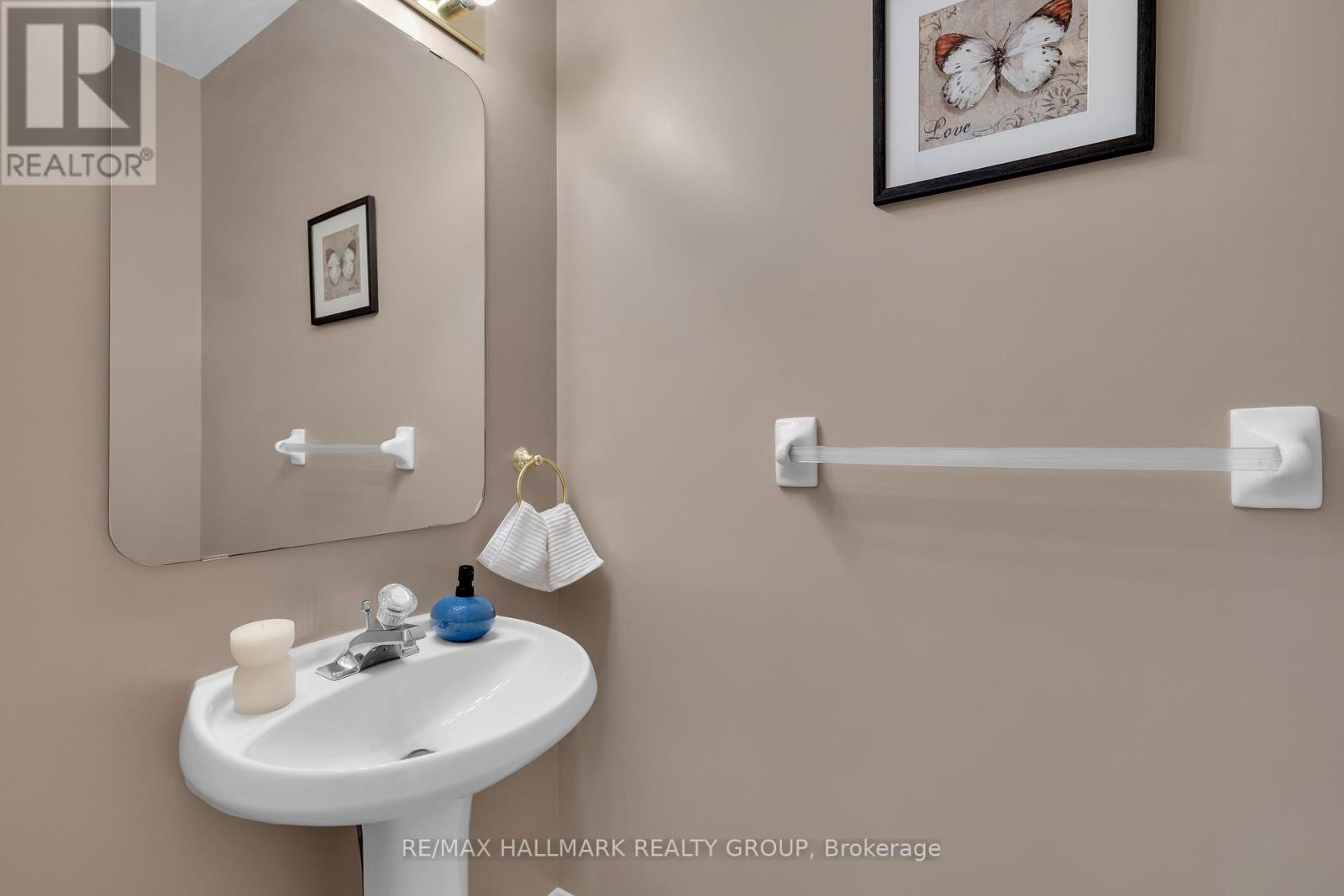 Photo 22 of 1087 Rocky Harbour Crescent, Ottawa ON