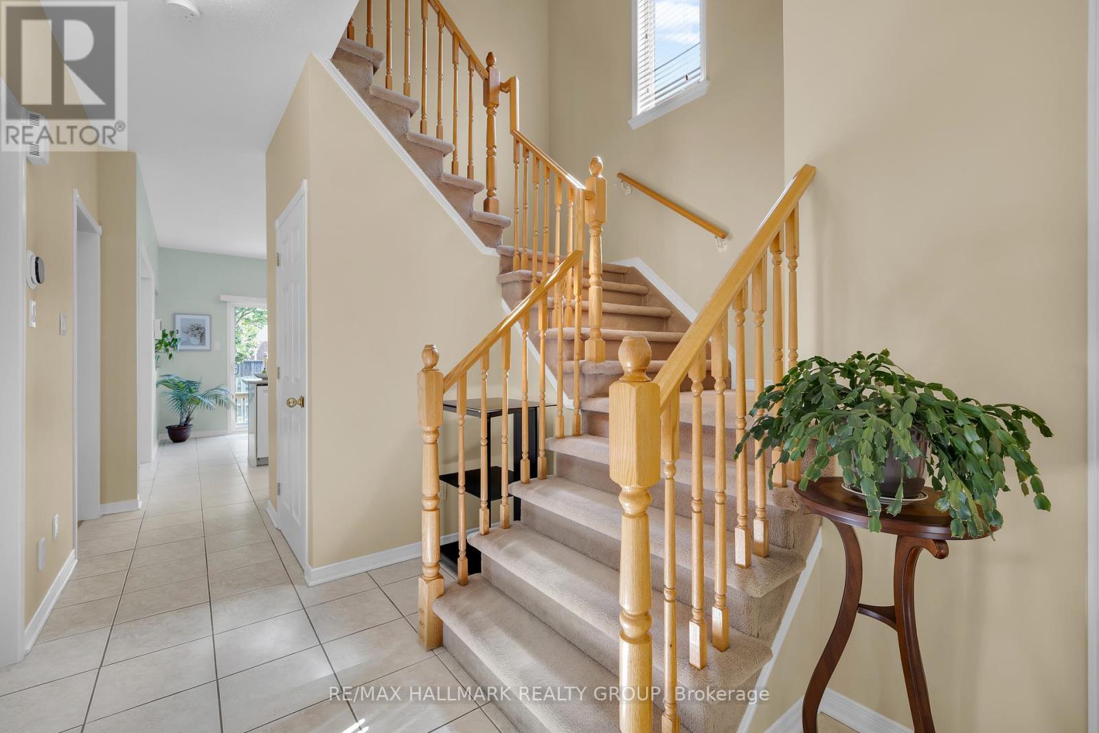 Photo 23 of 1087 Rocky Harbour Crescent, Ottawa ON