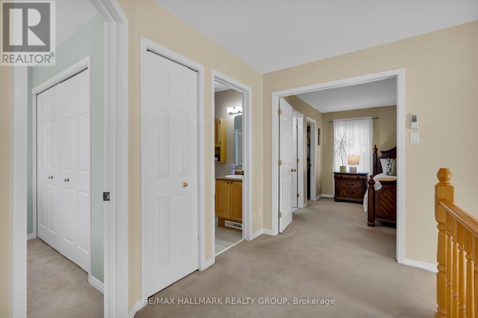 Photo 25 of 1087 Rocky Harbour Crescent, Ottawa ON