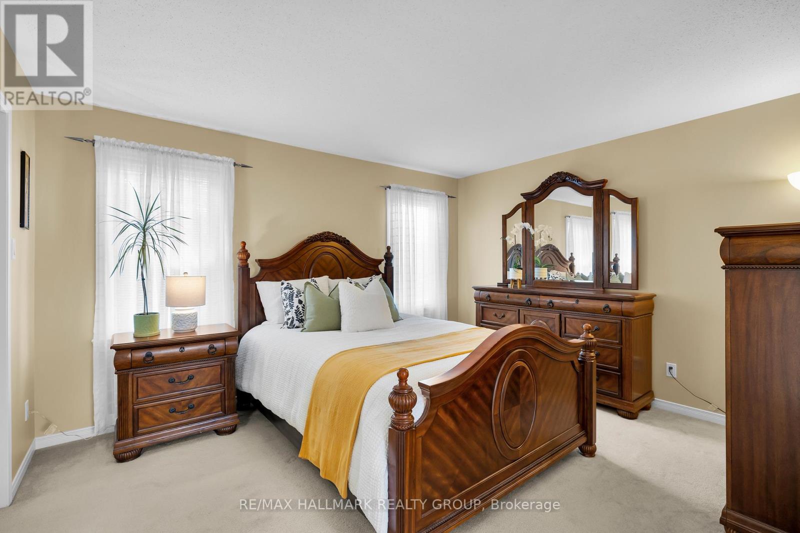 Photo 26 of 1087 Rocky Harbour Crescent, Ottawa ON