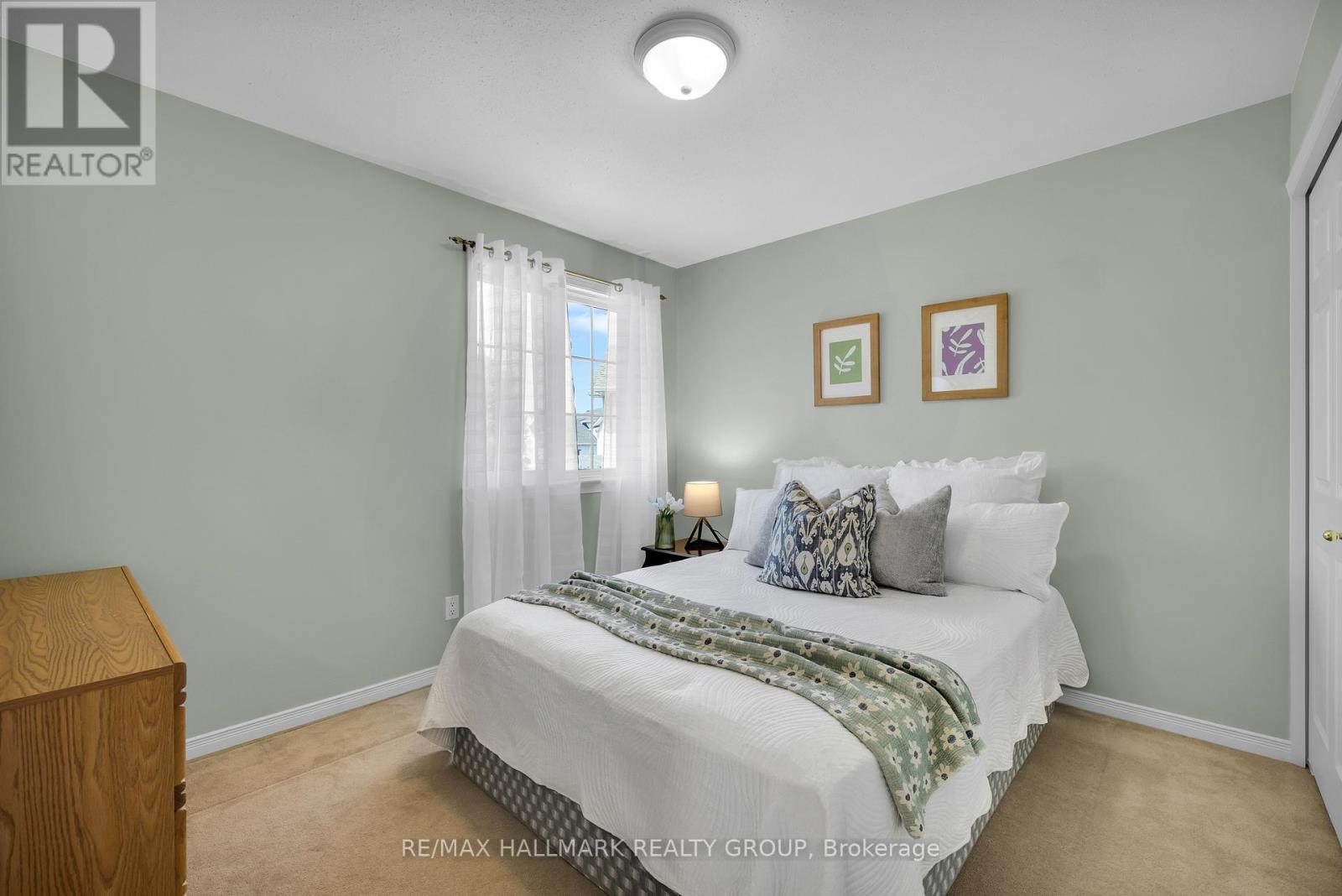 Photo 31 of 1087 Rocky Harbour Crescent, Ottawa ON
