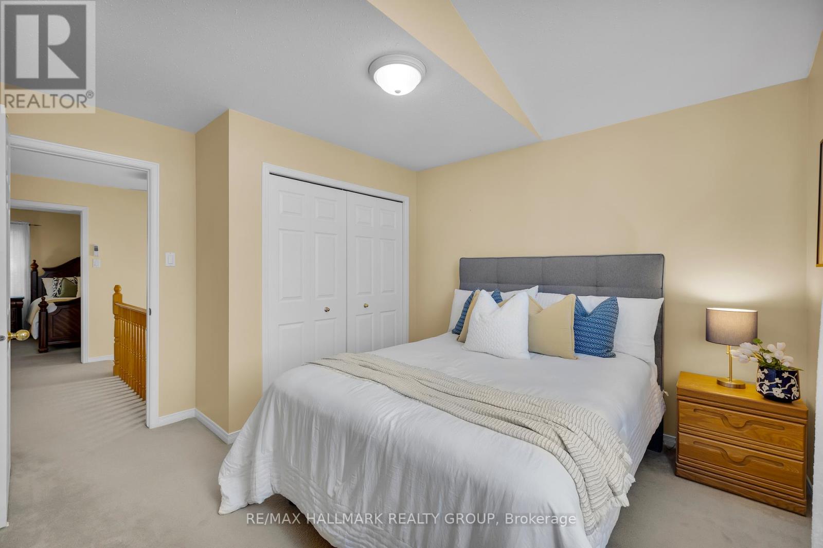 Photo 34 of 1087 Rocky Harbour Crescent, Ottawa ON