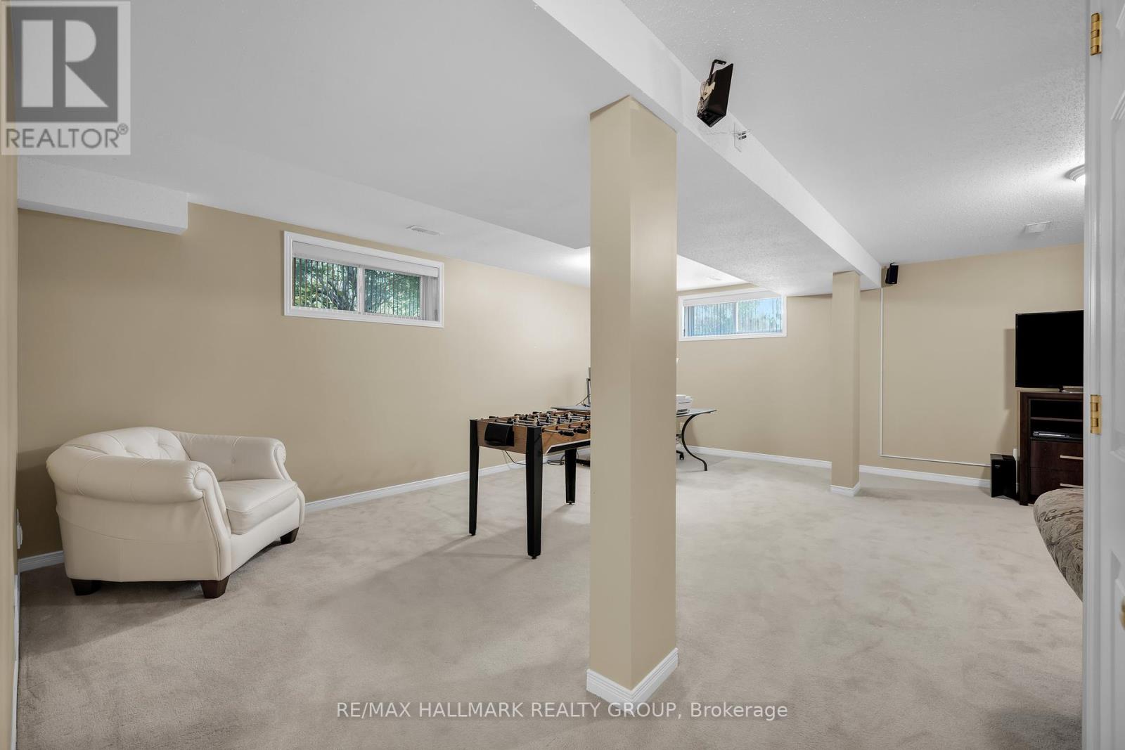 Photo 36 of 1087 Rocky Harbour Crescent, Ottawa ON