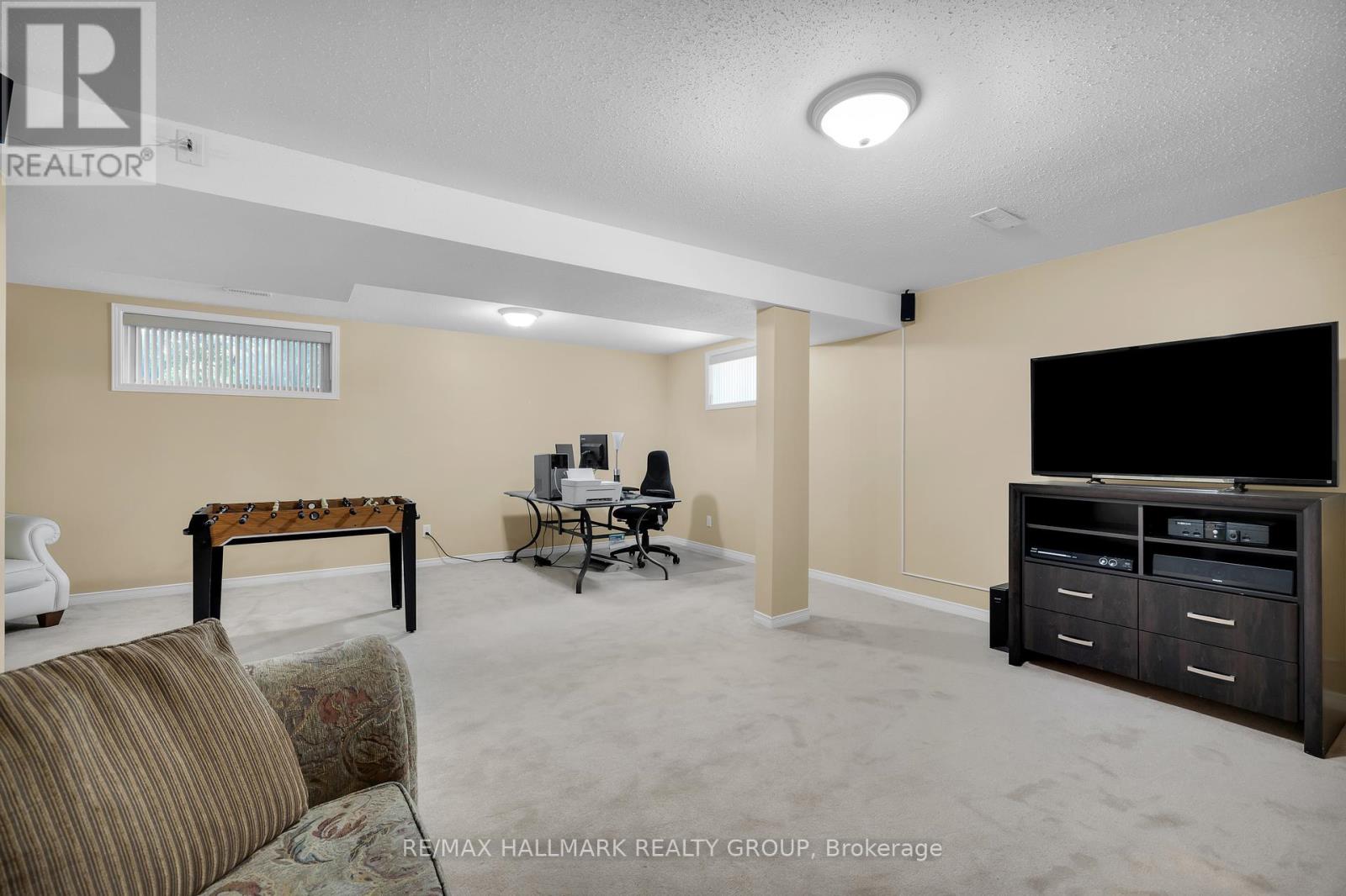 Photo 40 of 1087 Rocky Harbour Crescent, Ottawa ON