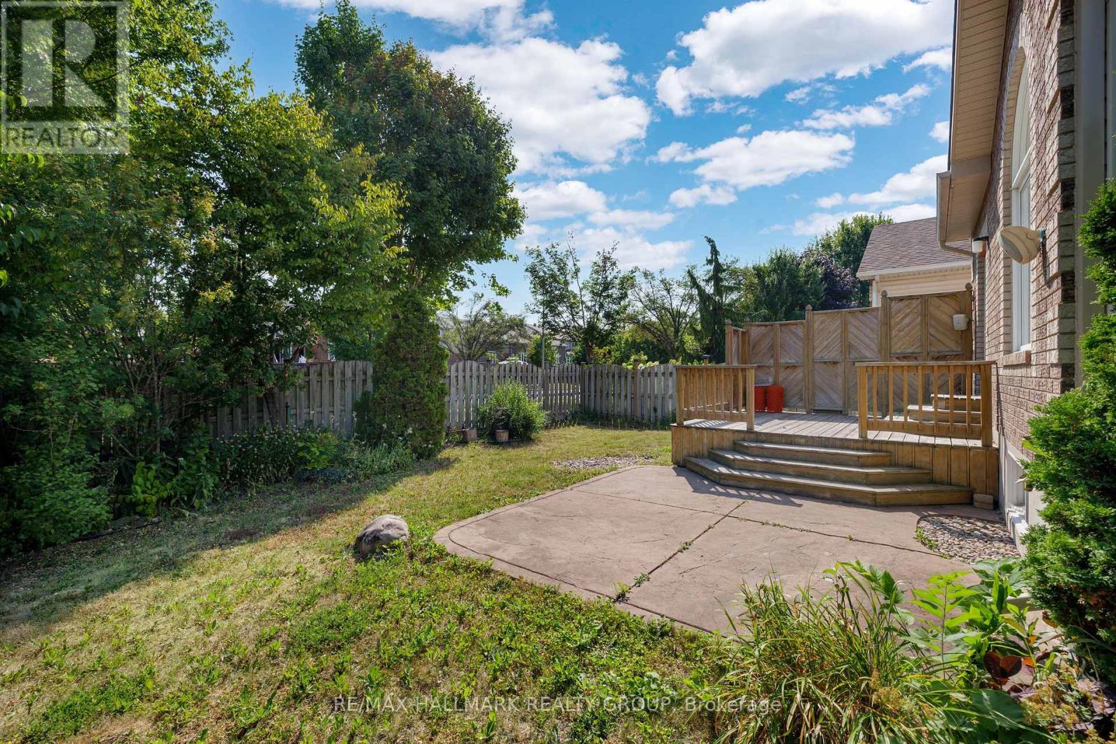 Photo 41 of 1087 Rocky Harbour Crescent, Ottawa ON