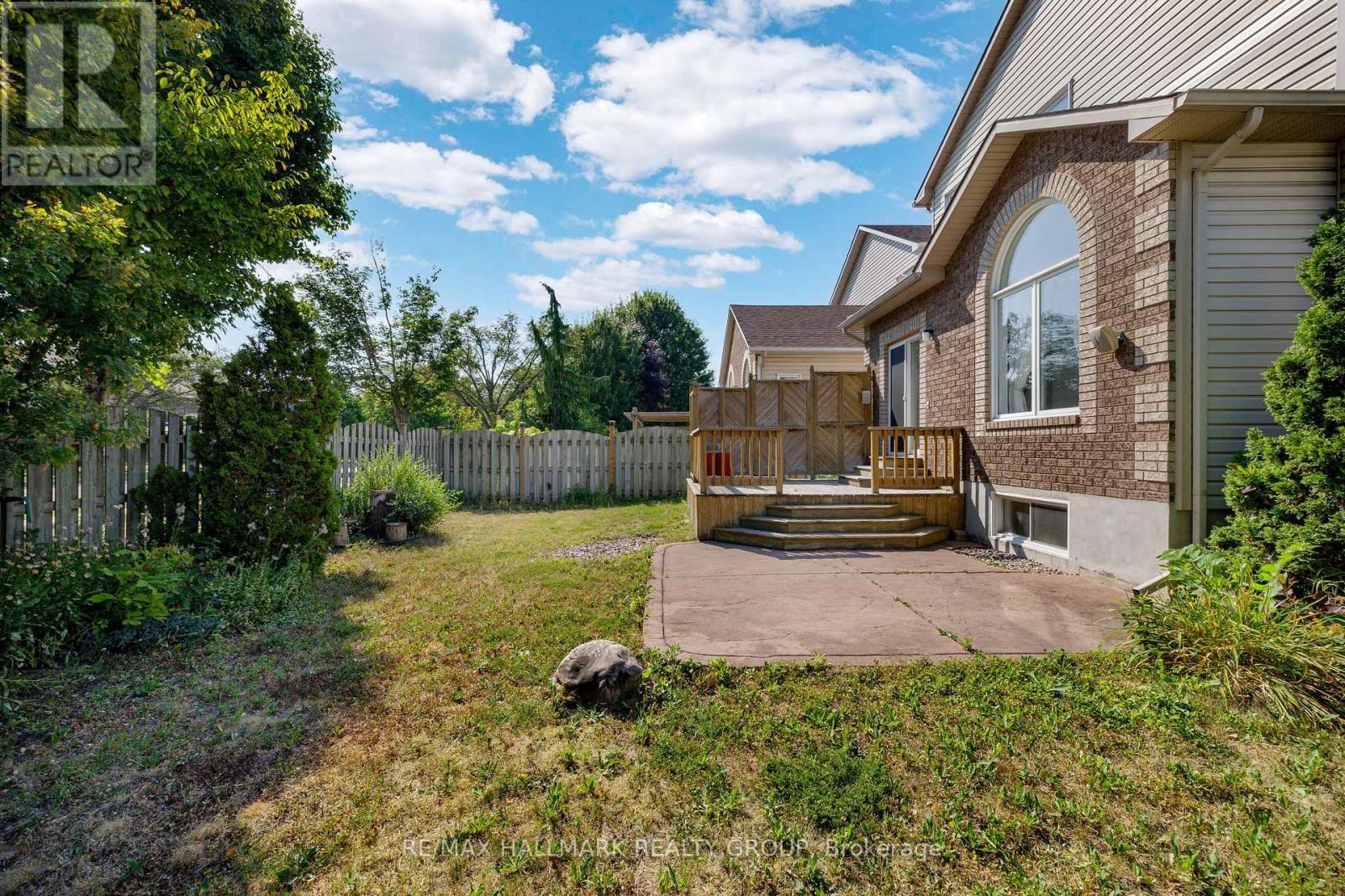 Photo 42 of 1087 Rocky Harbour Crescent, Ottawa ON