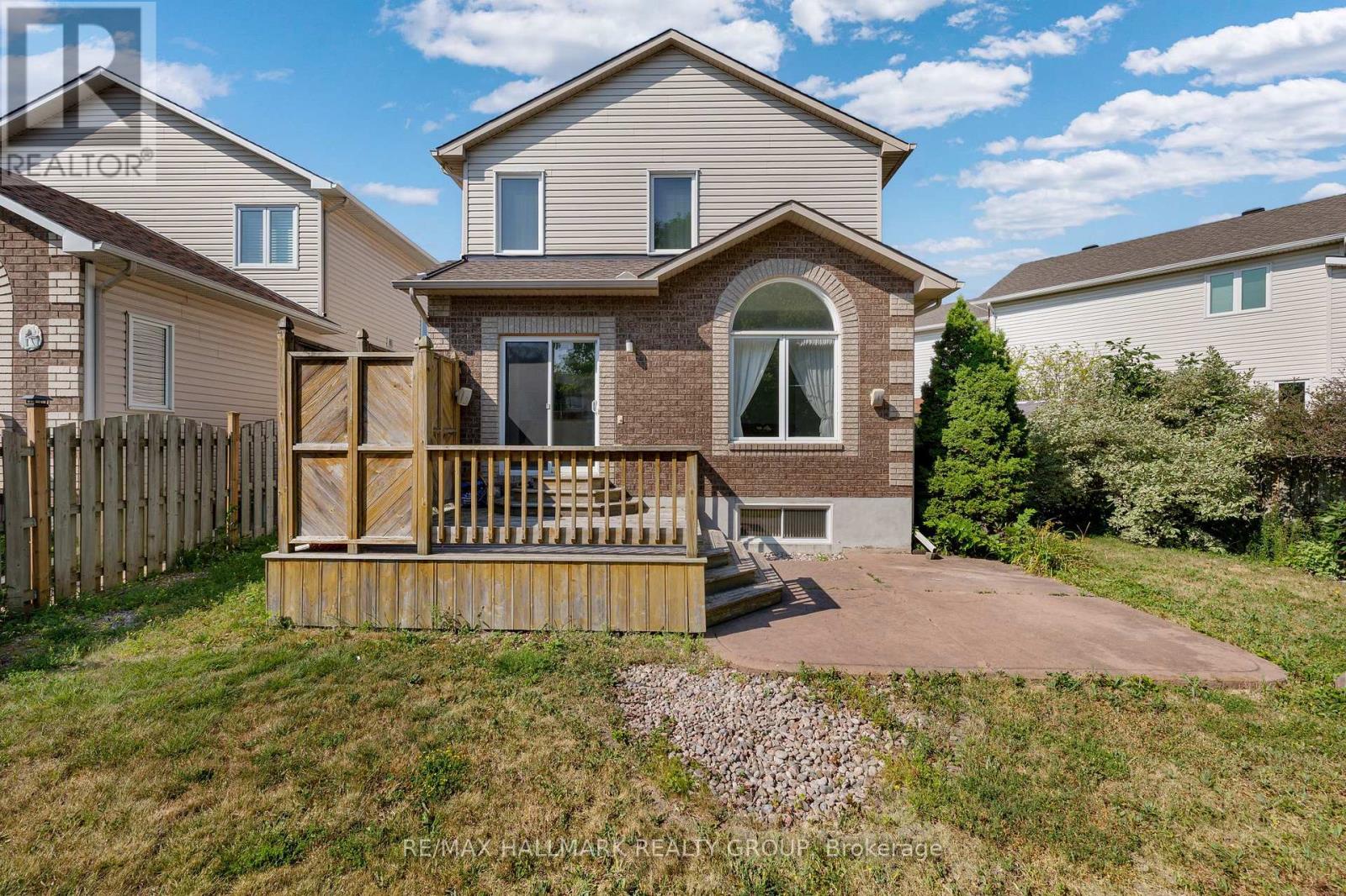 Photo 43 of 1087 Rocky Harbour Crescent, Ottawa ON