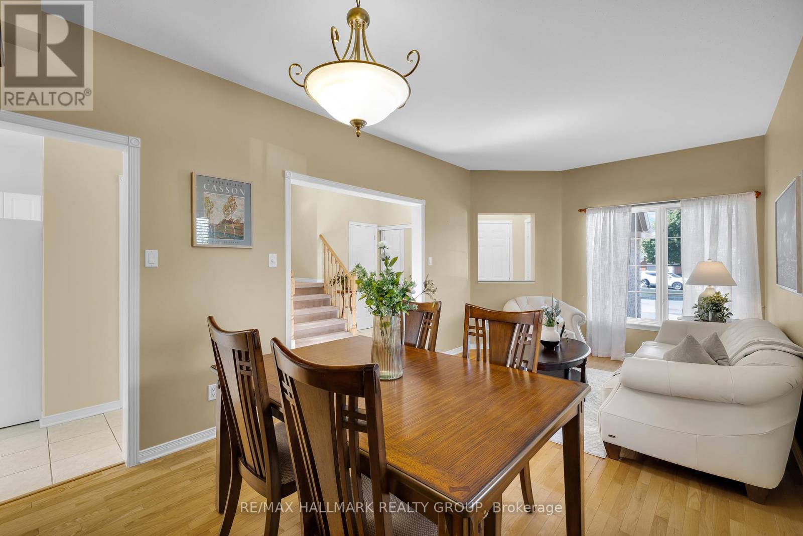 Photo 8 of 1087 Rocky Harbour Crescent, Ottawa ON