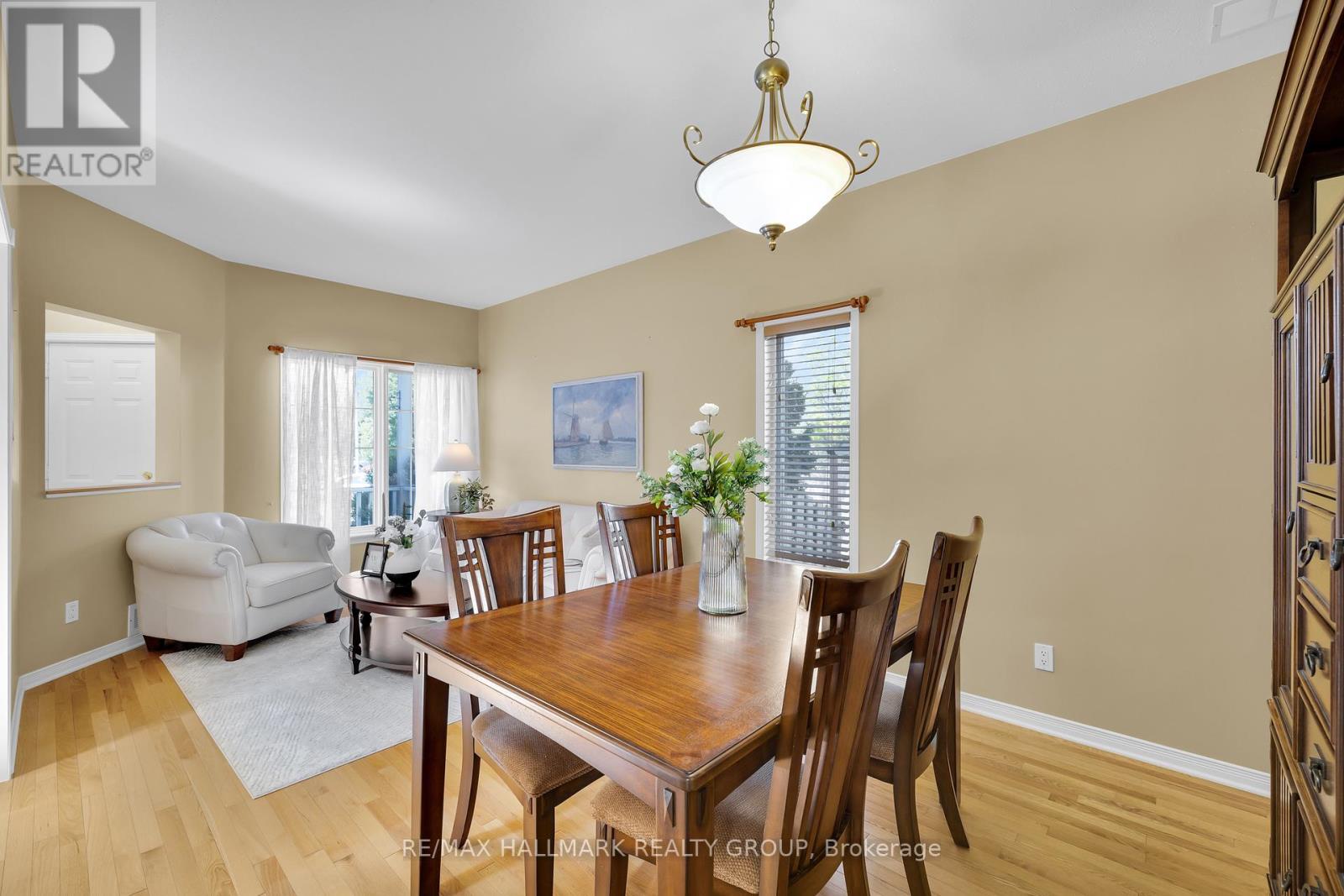 Photo 9 of 1087 Rocky Harbour Crescent, Ottawa ON