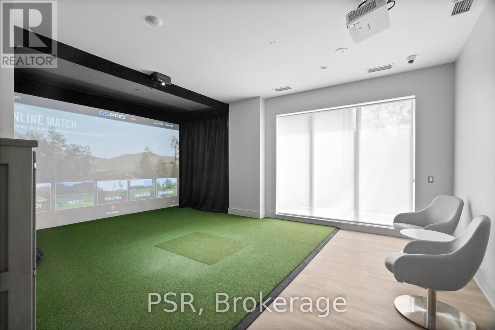 Photo 21 of 1002 200 Deerfield Road, Newmarket ON
