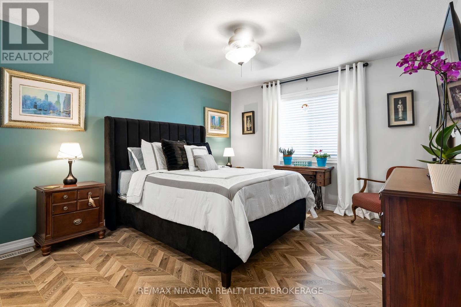 Photo 8 of 149 Roselawn Crescent, Welland ON