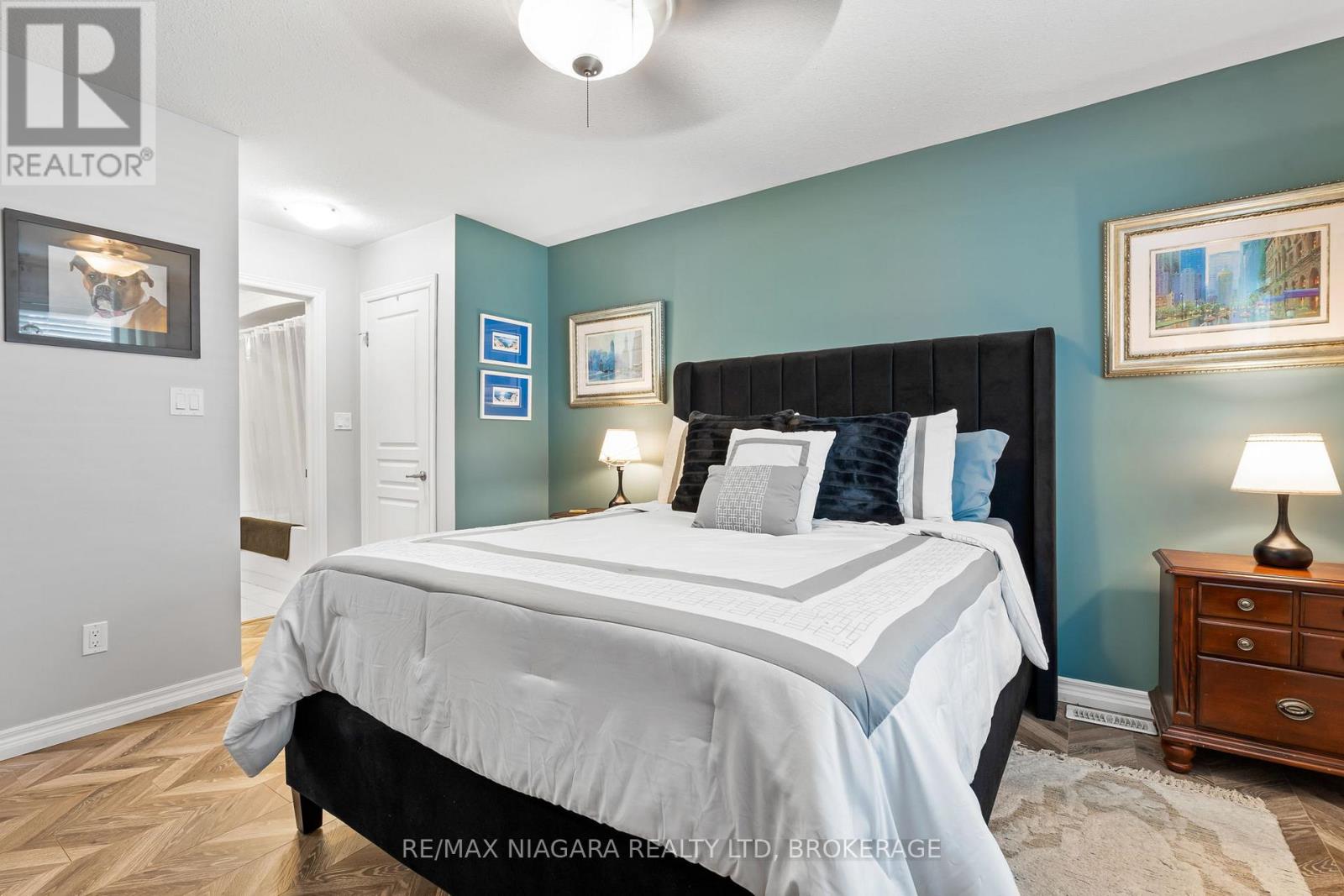 Photo 15 of 149 Roselawn Crescent, Welland ON
