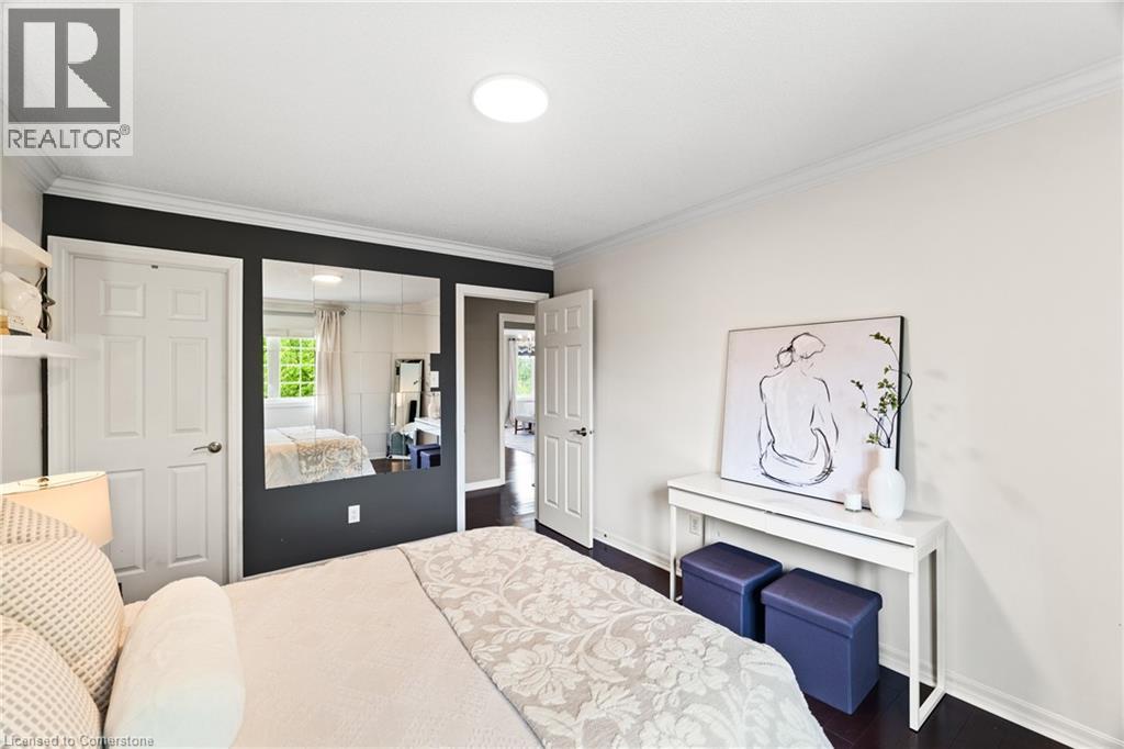Photo 9 of 2366 Valleyridge Drive, Oakville ON