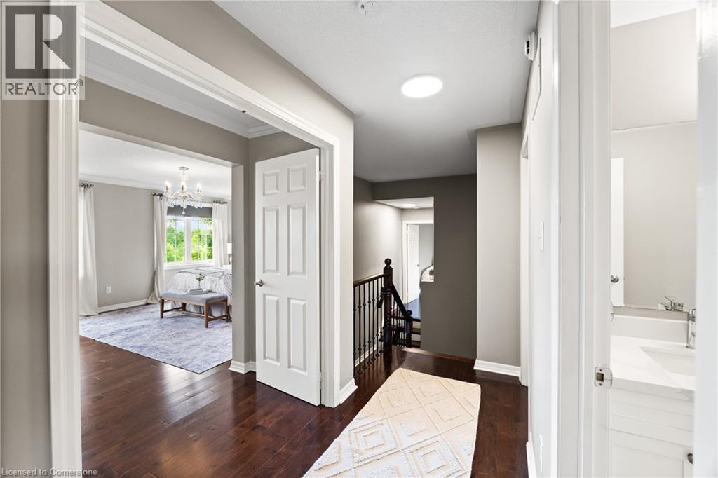 Photo 30 of 2366 Valleyridge Drive, Oakville ON