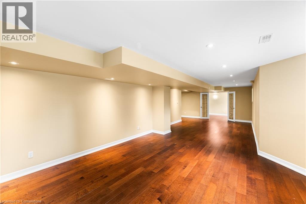 Photo 22 of 2366 Valleyridge Drive, Oakville ON