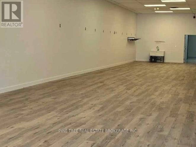 Photo 2 of 101 128 Penetang Street, Barrie ON
