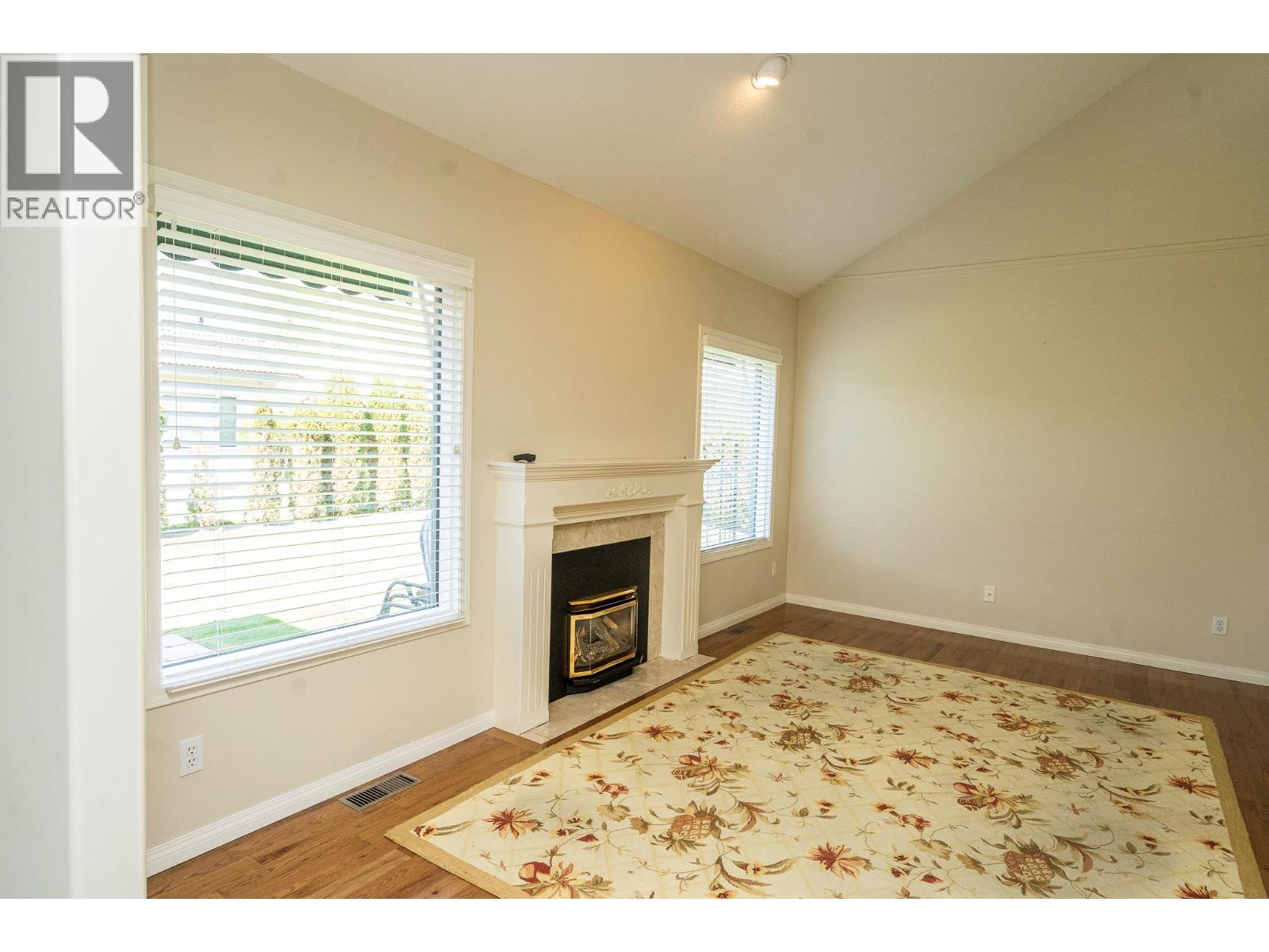 201 650 Lexington Drive, Kelowna