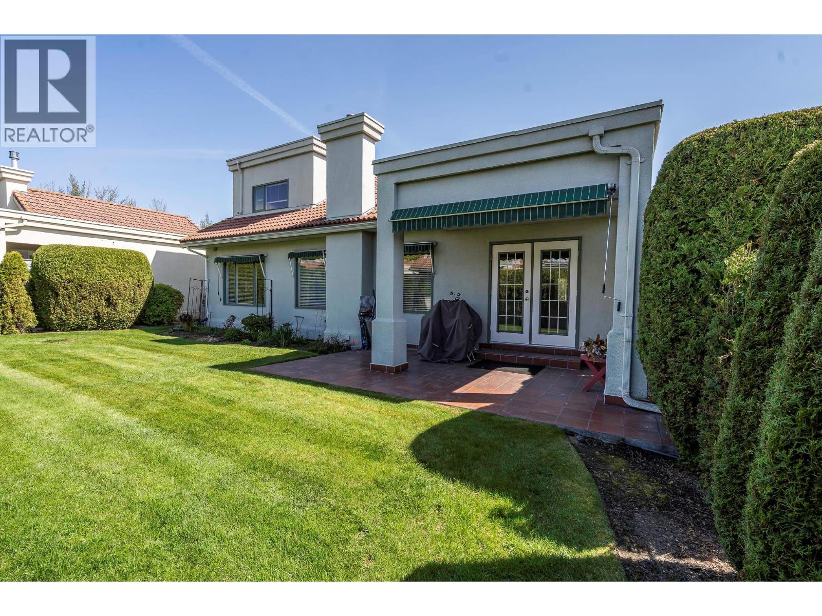 201 650 Lexington Drive, Kelowna