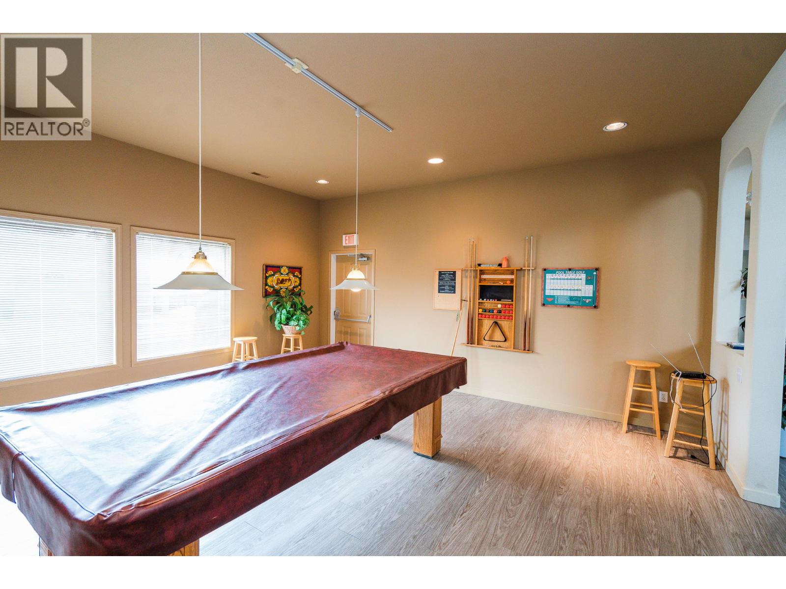 201 650 Lexington Drive, Kelowna