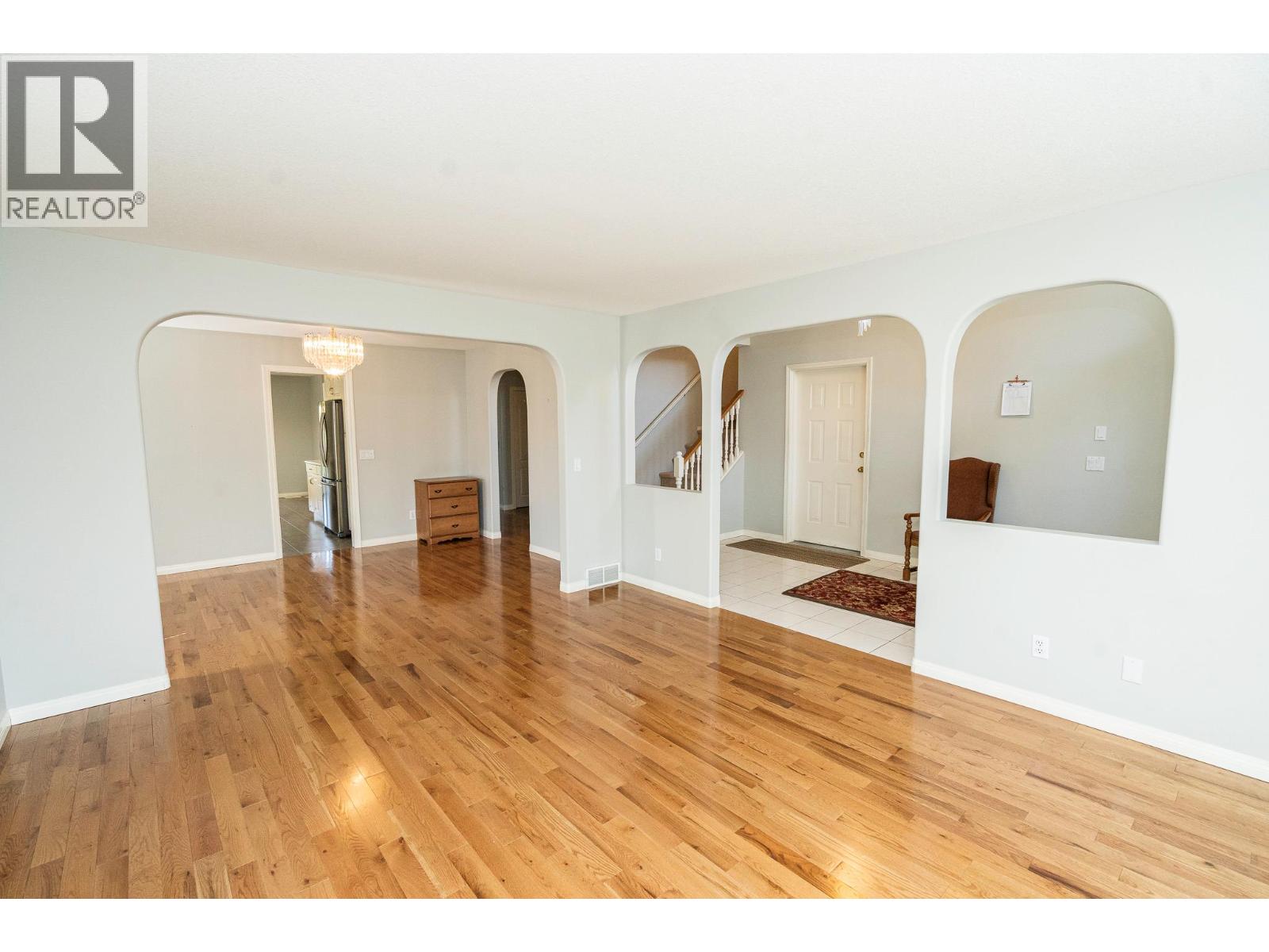 201 650 Lexington Drive, Kelowna