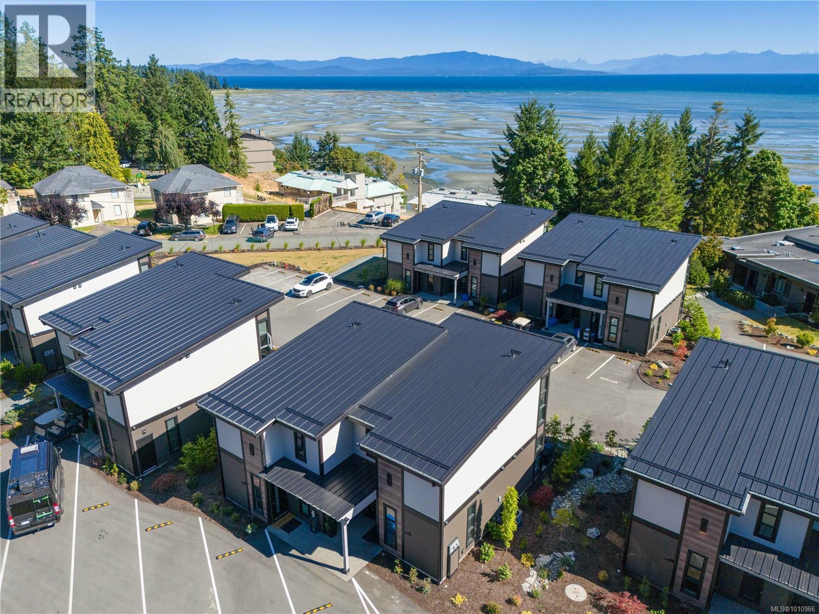 Photo 38 of 28 1175 Resort Dr, Parksville BC