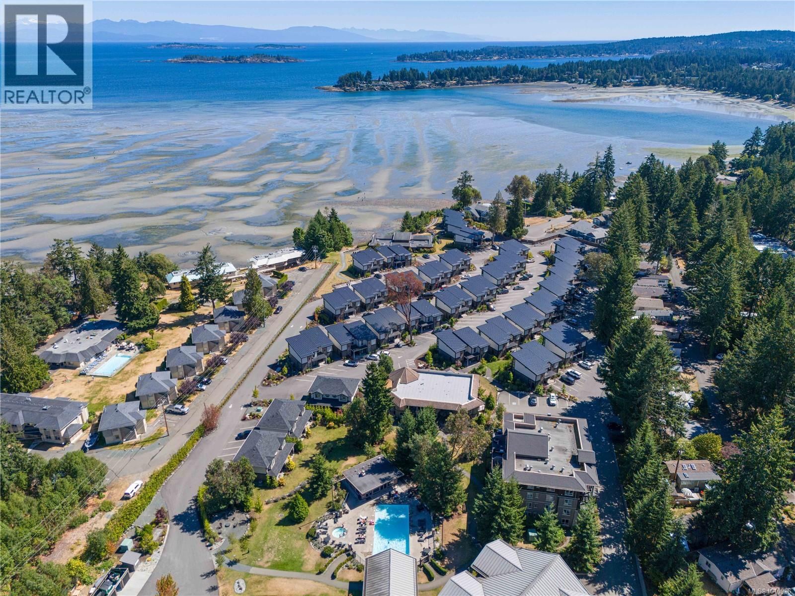 Photo 42 of 28 1175 Resort Dr, Parksville BC