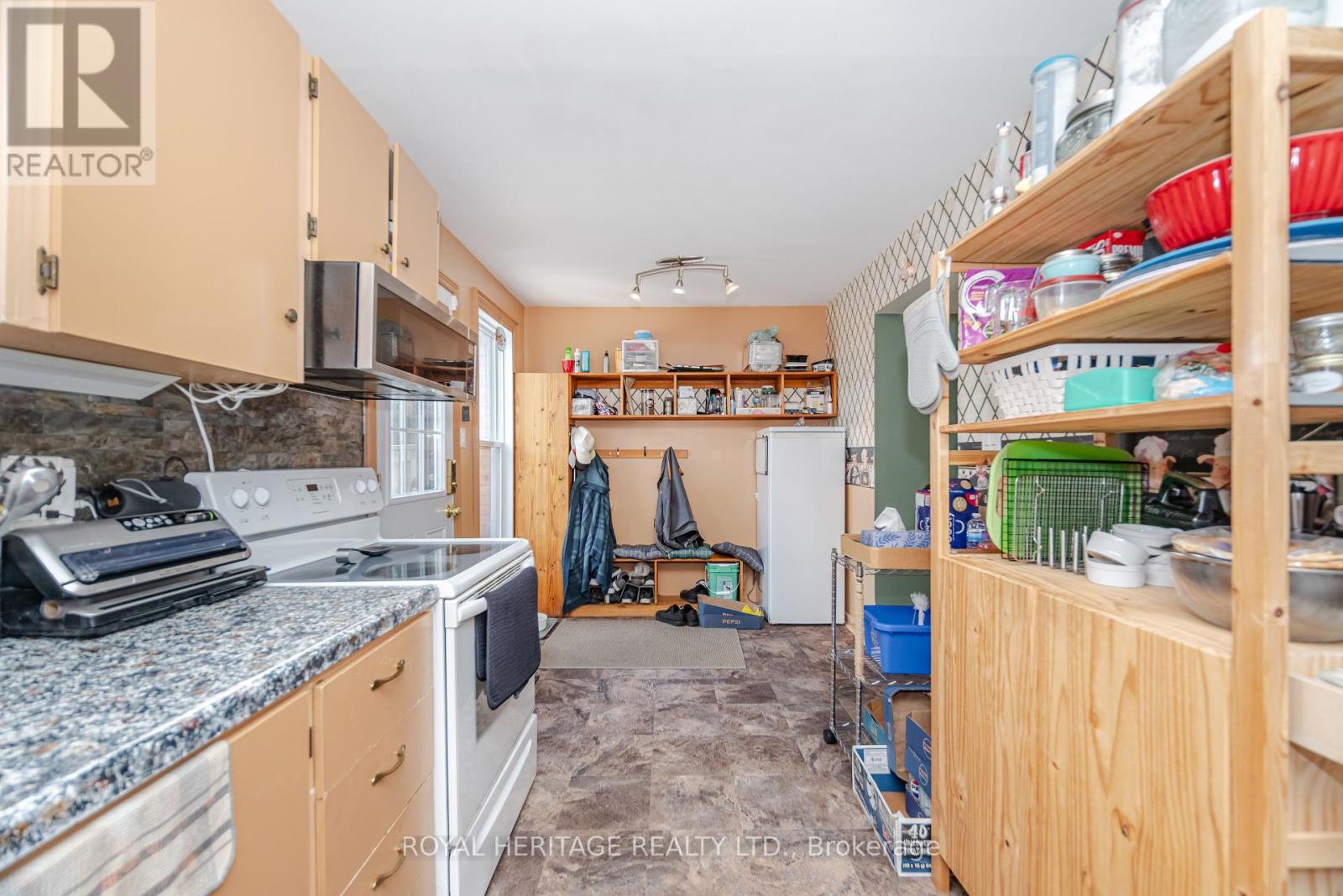 Photo 1 of 107 Guildford Crescent, Brampton ON