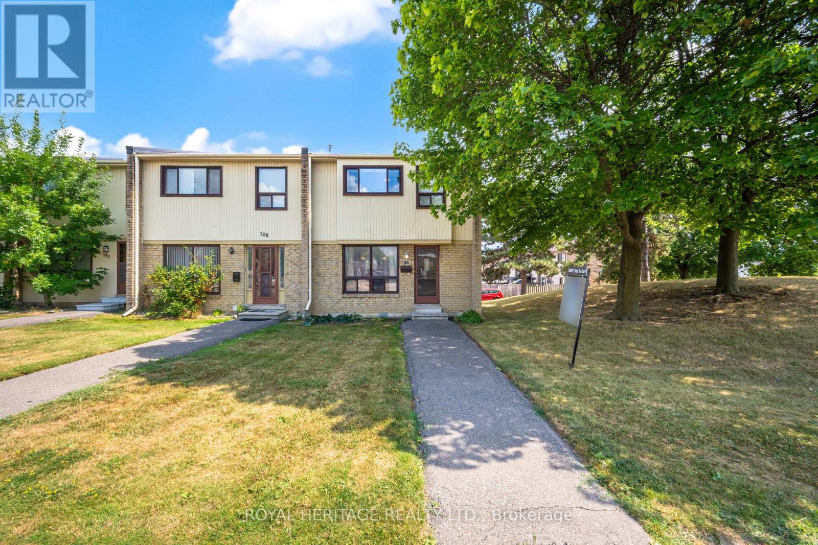 Photo 12 of 107 Guildford Crescent, Brampton ON