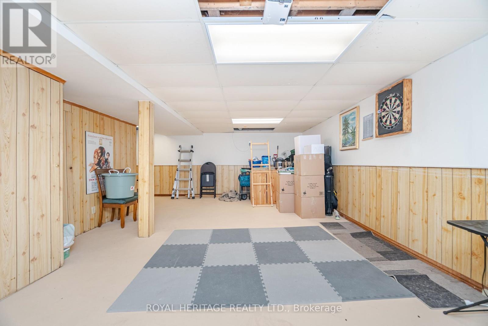 Photo 15 of 107 Guildford Crescent, Brampton ON