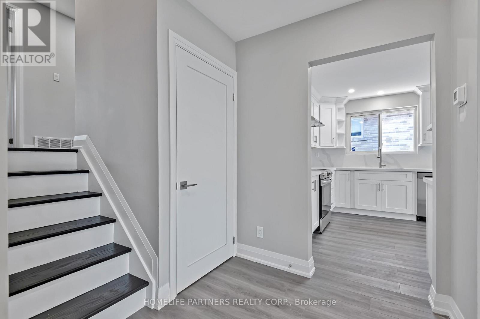 Photo 13 of 79 Strathavon Drive, Toronto ON