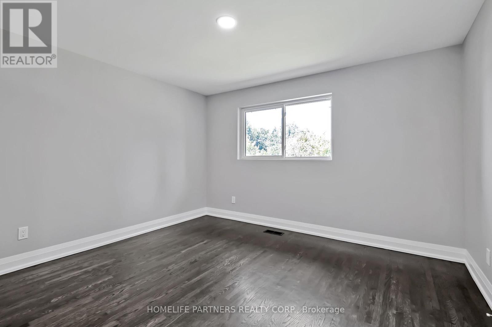 Photo 19 of 79 Strathavon Drive, Toronto ON