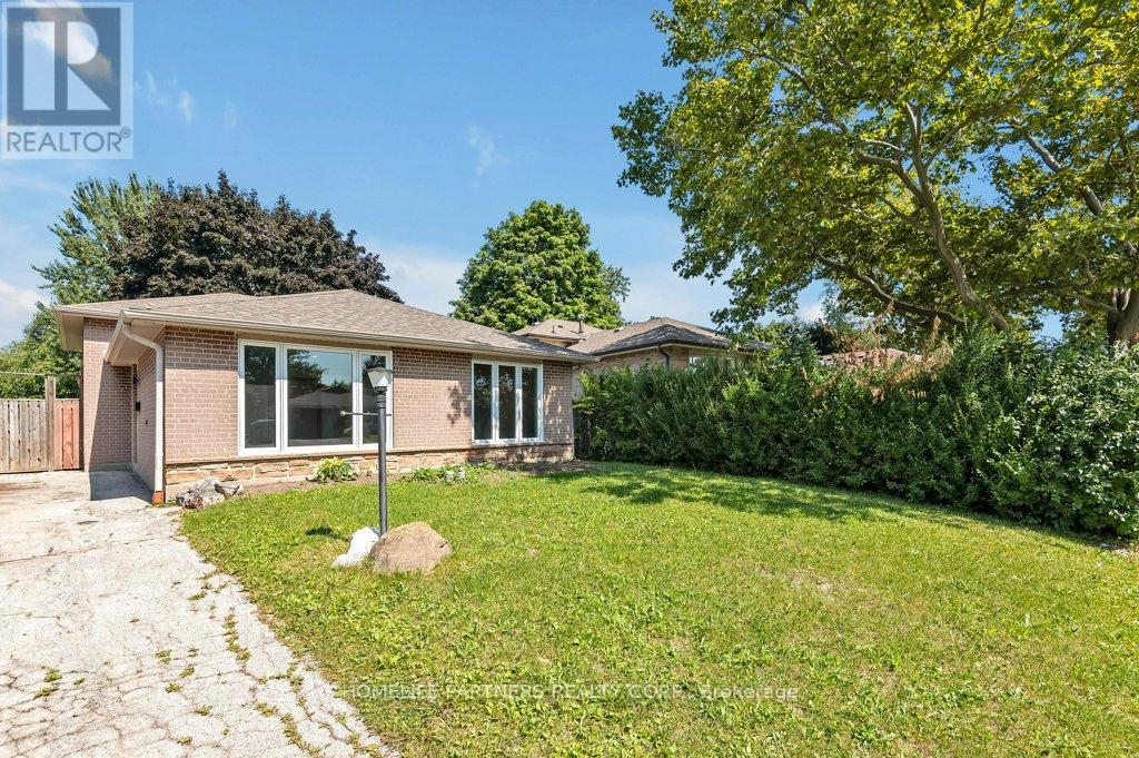 Photo 2 of 79 Strathavon Drive, Toronto ON
