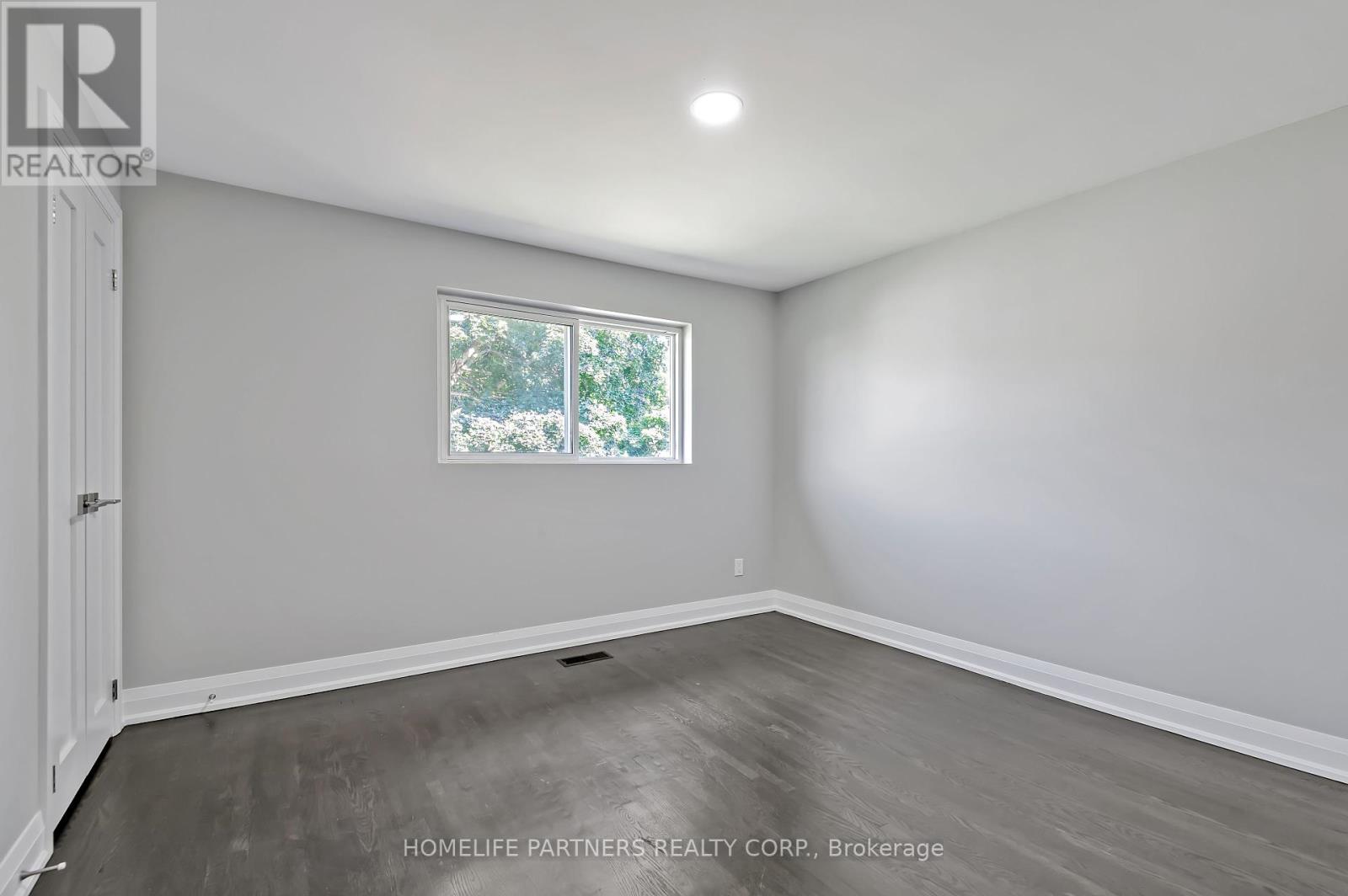 Photo 20 of 79 Strathavon Drive, Toronto ON