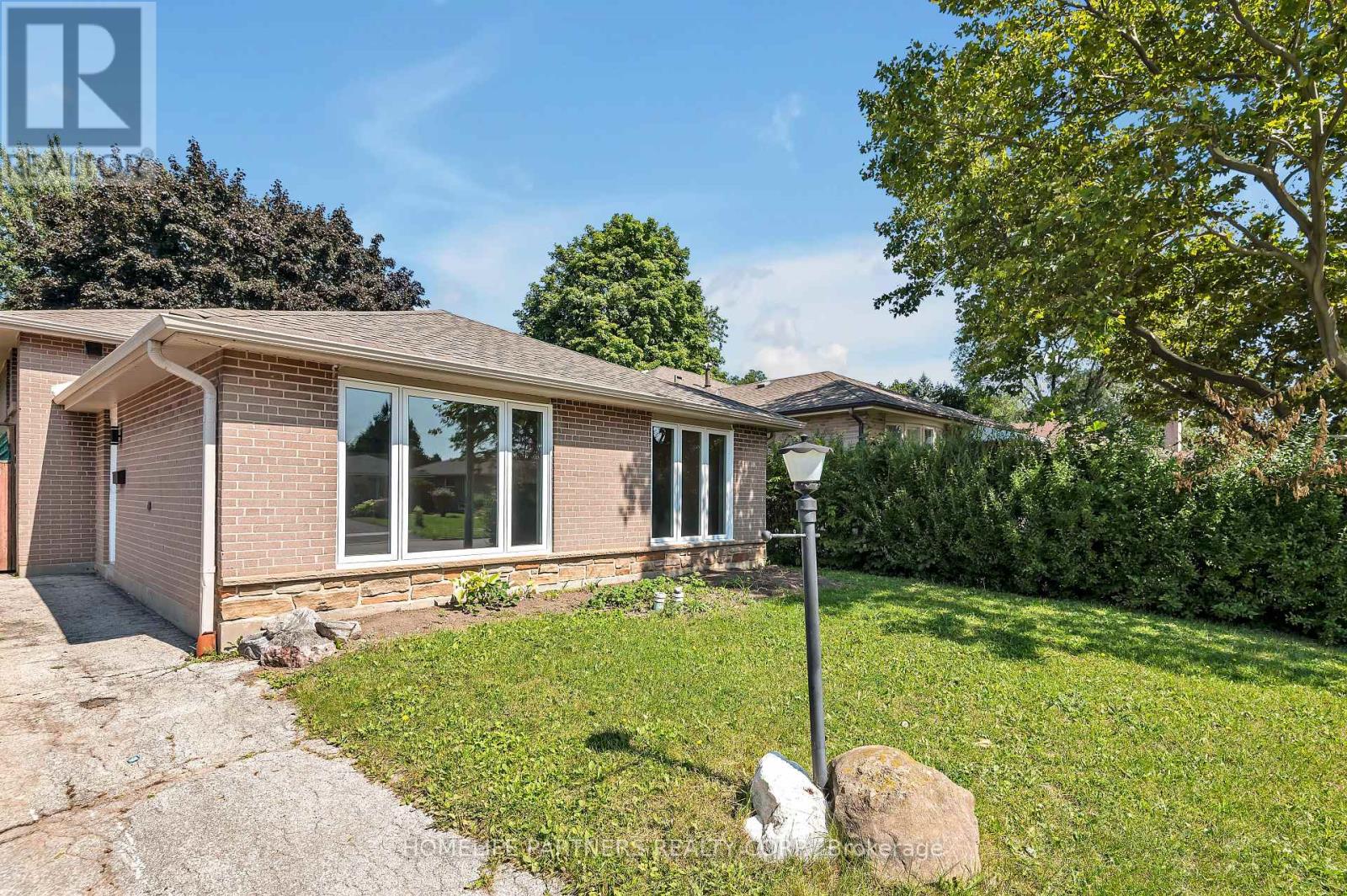 Photo 25 of 79 Strathavon Drive, Toronto ON