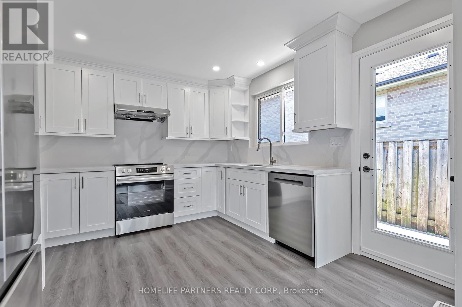 Photo 4 of 79 Strathavon Drive, Toronto ON