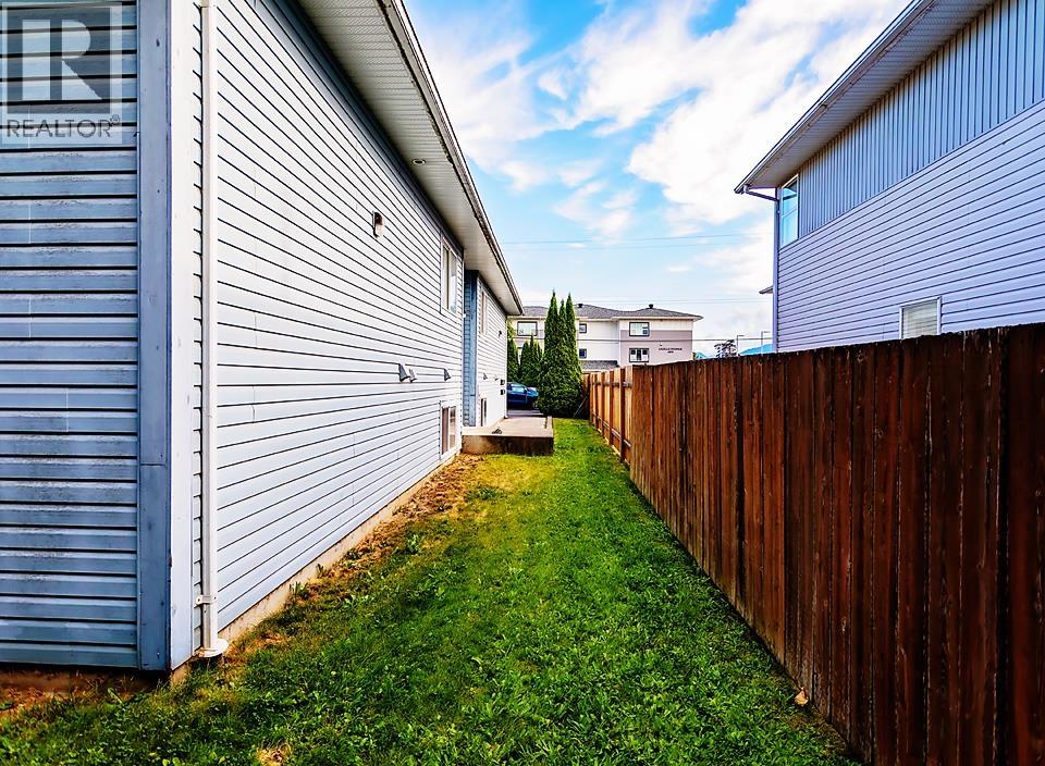  4820 LAZELLE Avenue, Terrace