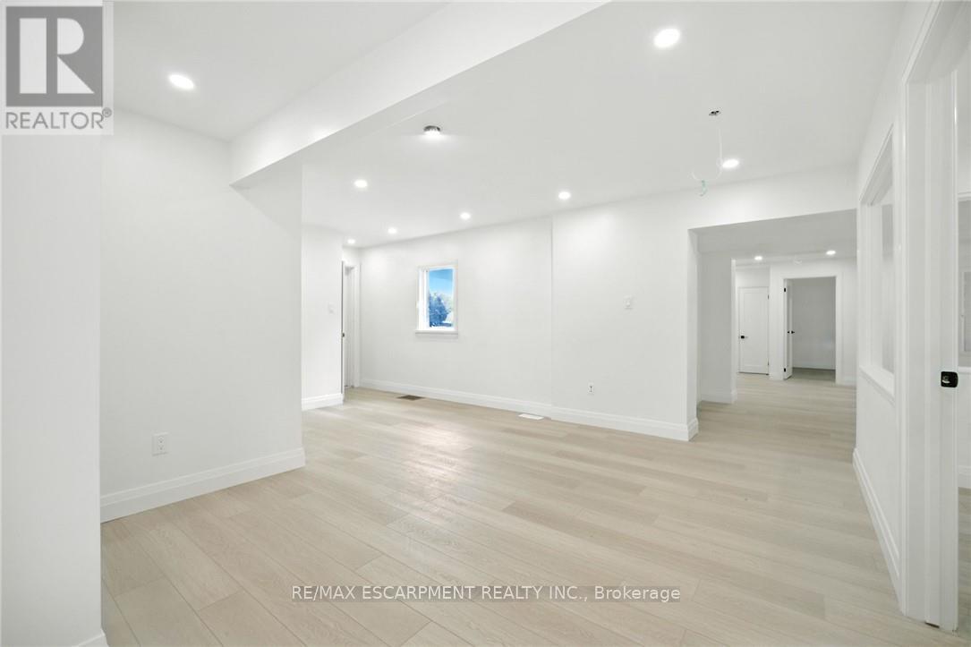 Photo 9 of 1583 Main Street E, Hamilton ON