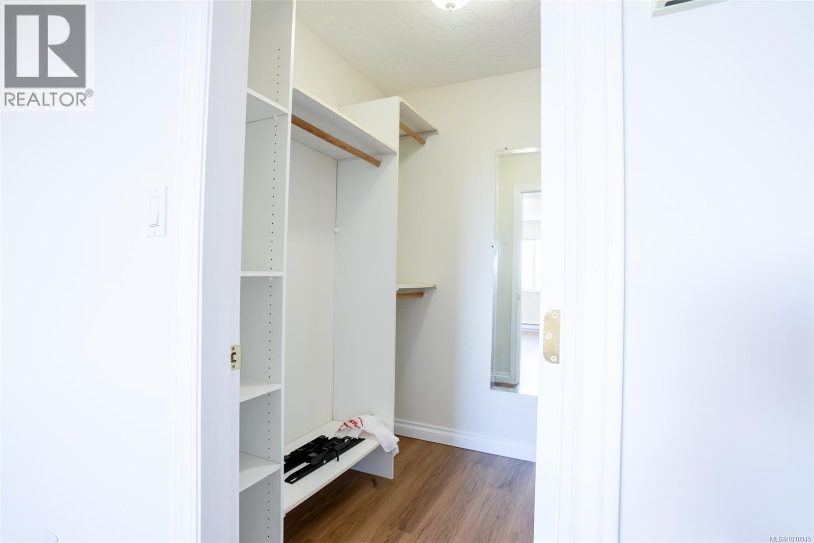 Photo 16 of 2562 Crystalview Dr, Langford BC