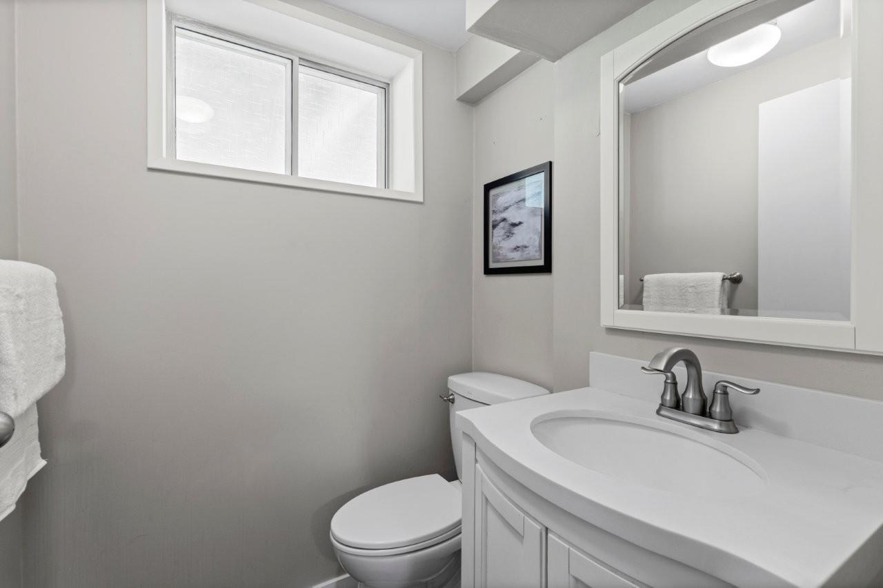 Photo 13 of 34448 Eton Crescent, Abbotsford BC