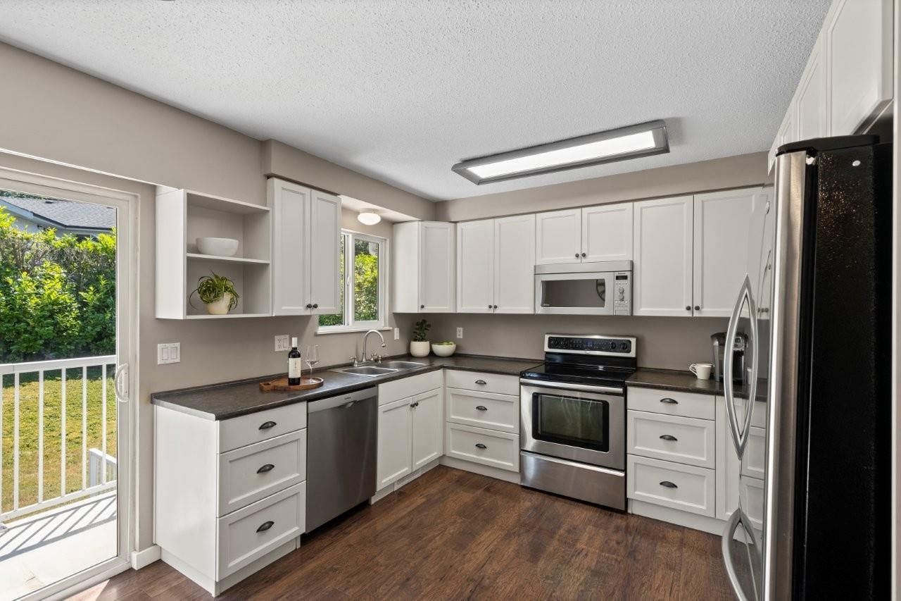 Photo 3 of 34448 Eton Crescent, Abbotsford BC