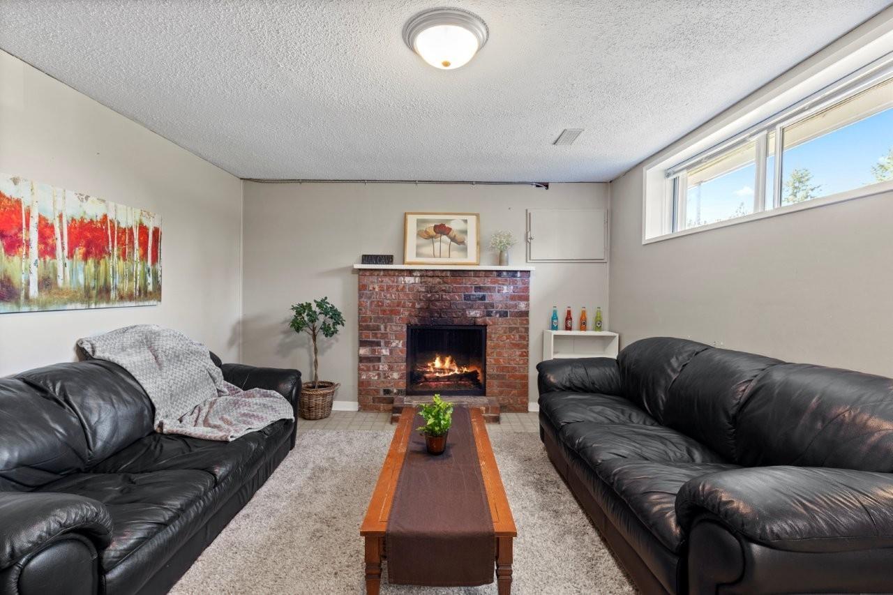 Photo 10 of 34448 Eton Crescent, Abbotsford BC