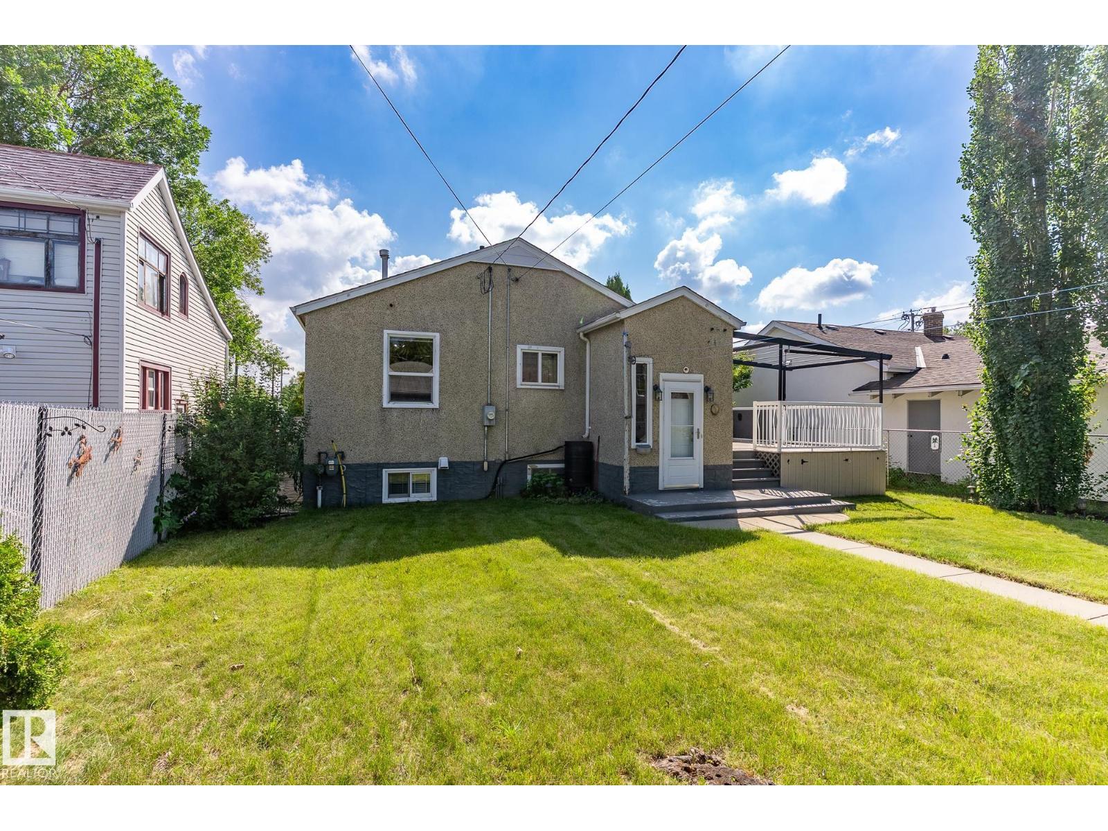 Photo 33 of 12008 79 St Nw, Edmonton AB