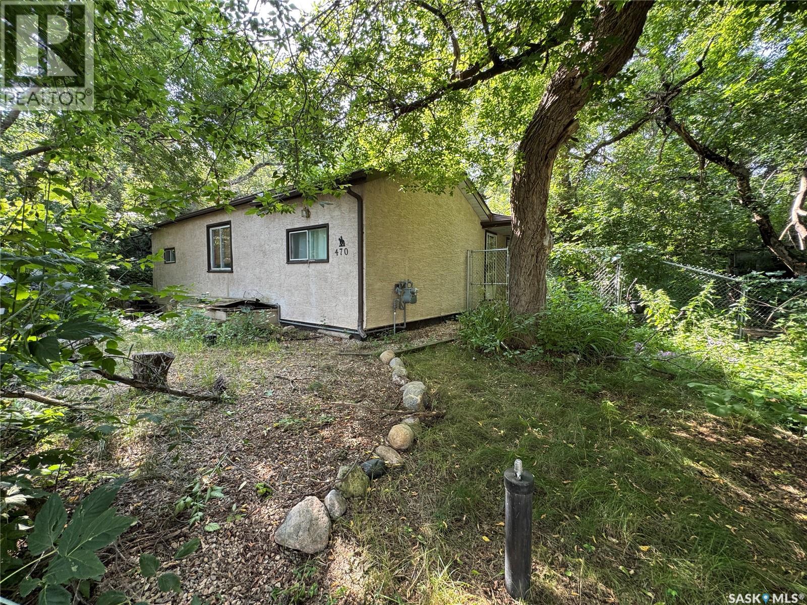 Photo 21 of 470 Macmurchy Avenue, Regina Beach SK