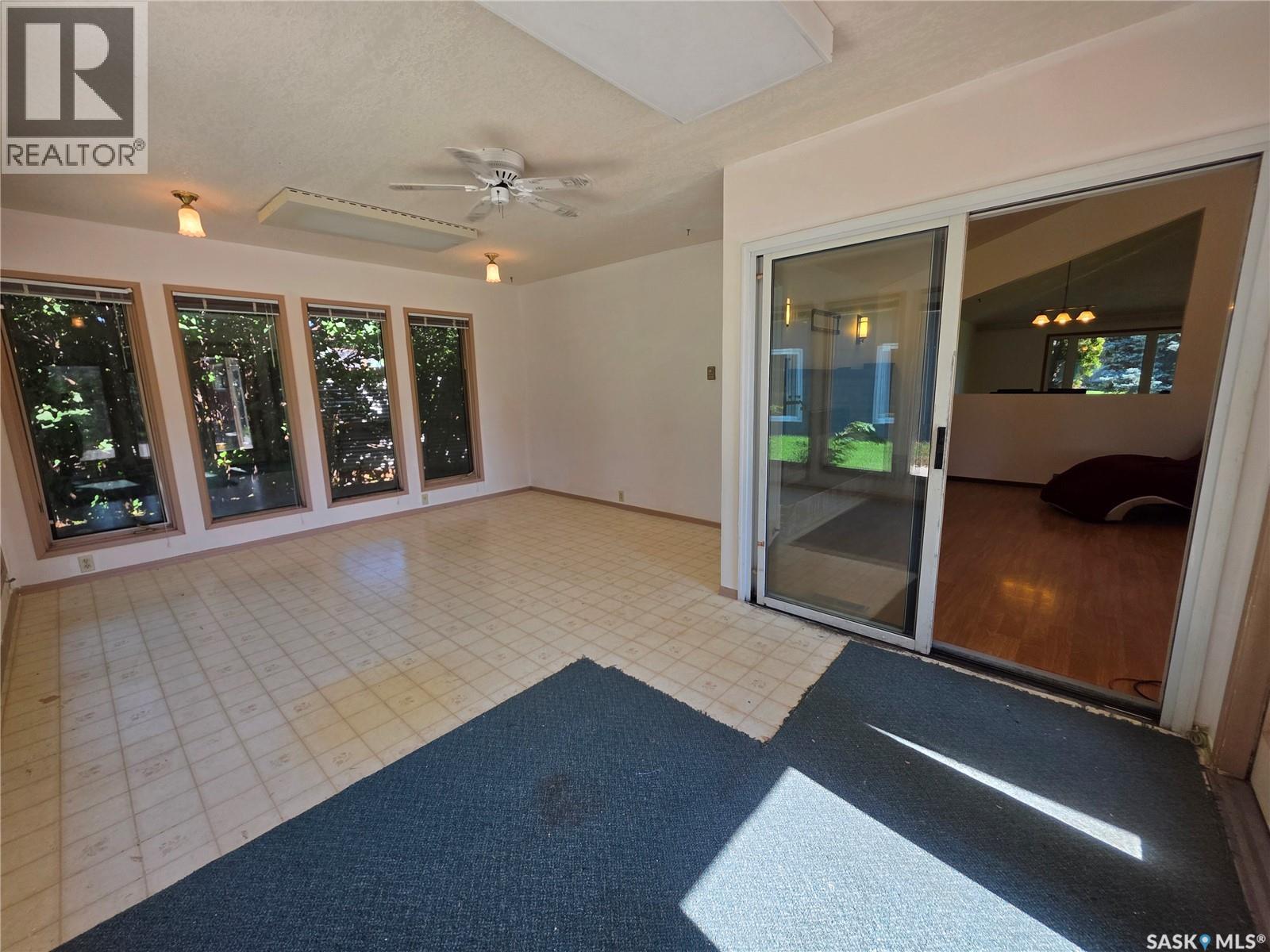 Single Family House for Sale in  Hayward PLACE Swift Current 