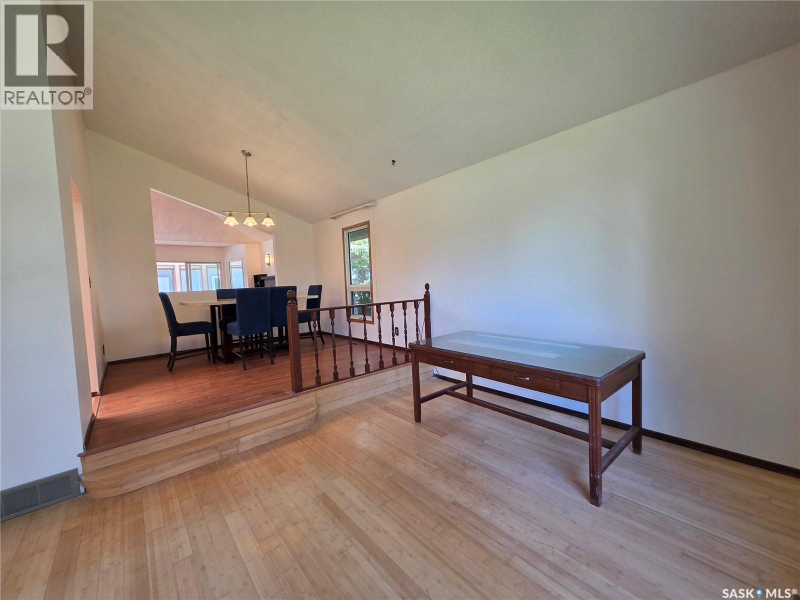 Single Family House for Sale in  Hayward PLACE Swift Current 