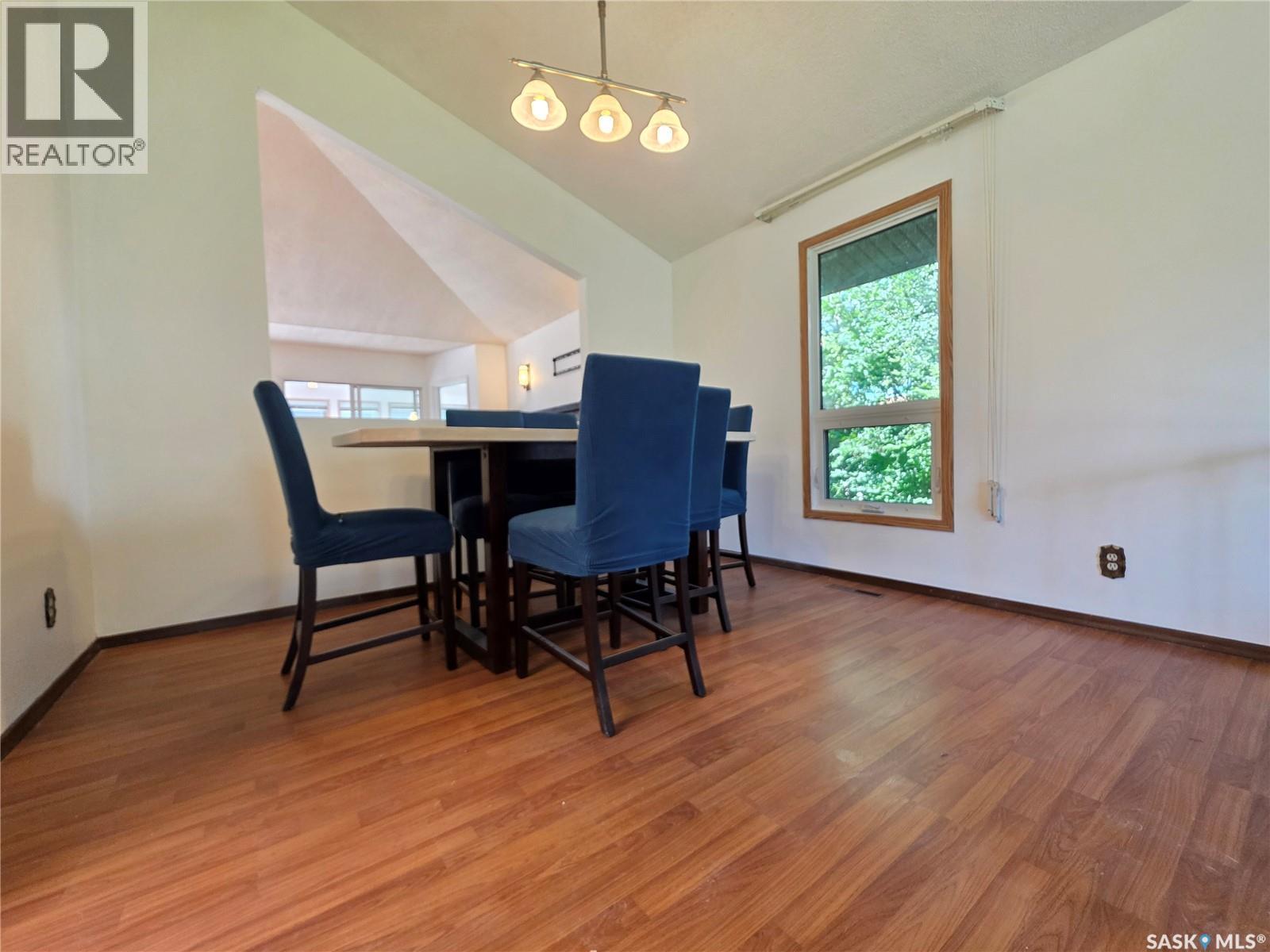Single Family House for Sale in  Hayward PLACE Swift Current 