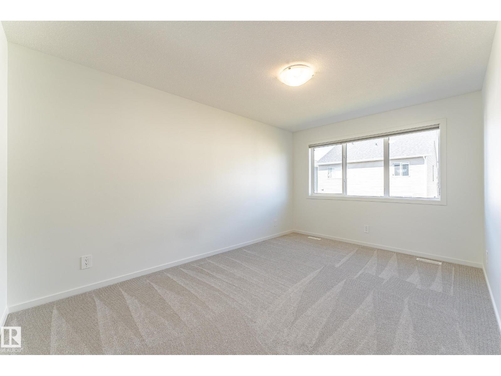 Photo 19 of 20618 19 A Av Nw, Edmonton AB