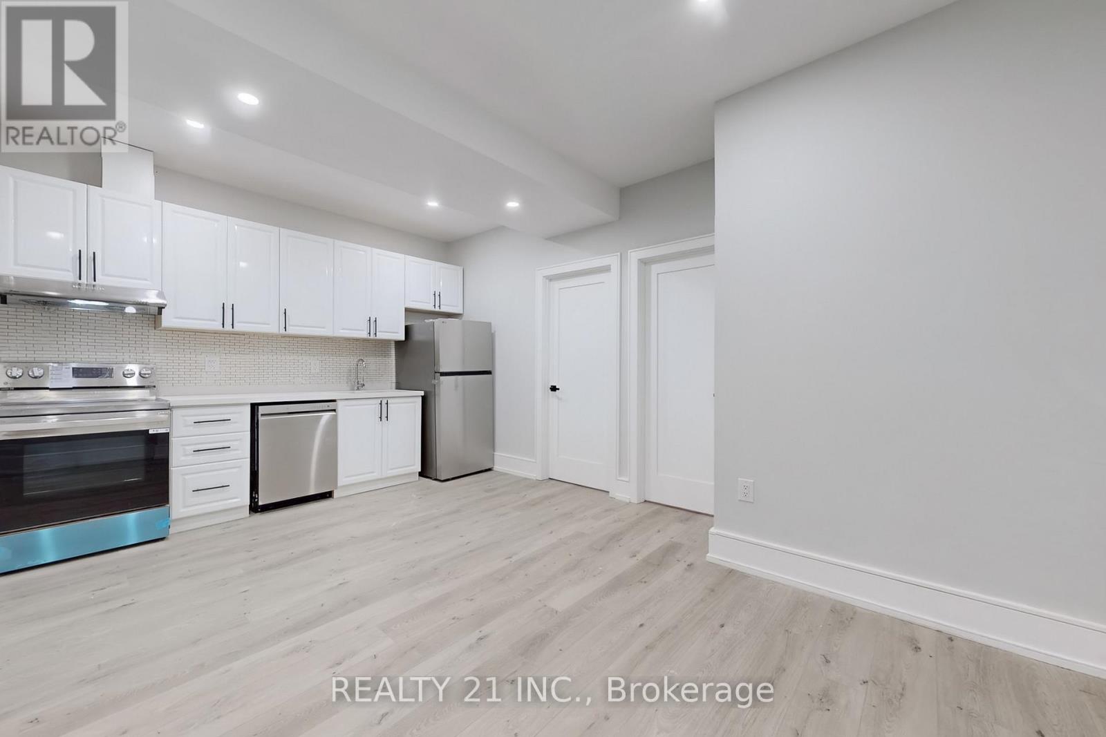 Photo 26 of Main And 2nd 17 Malta Street, Toronto ON