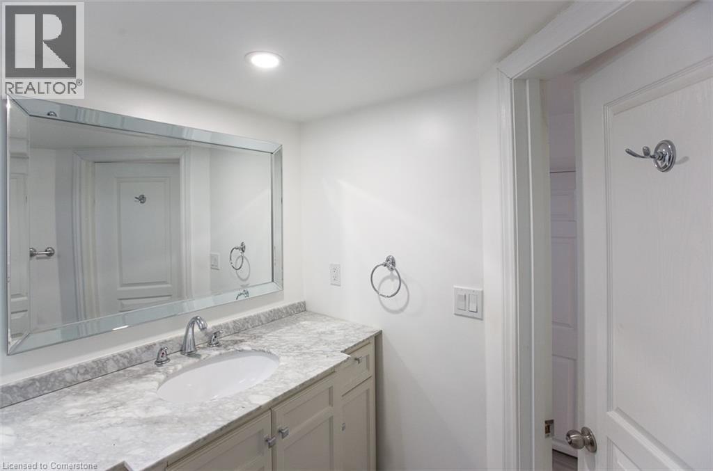 Photo 17 of 346 Hughson Street N, Hamilton ON